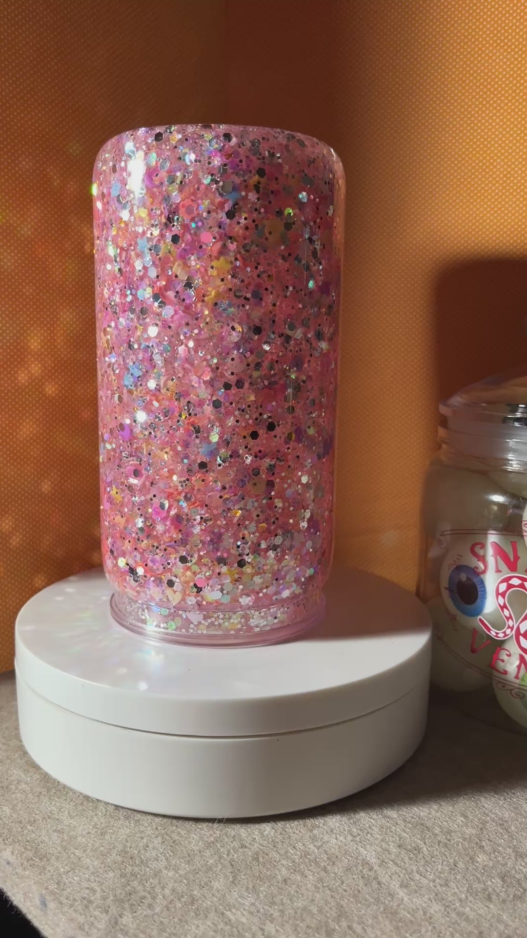 Glitter snow globe